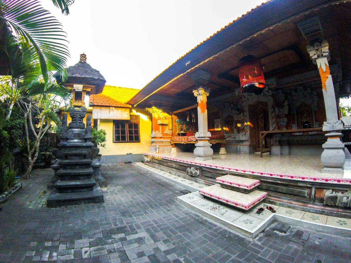 Leyeh Leyeh Homestay Canggu Екстериор снимка